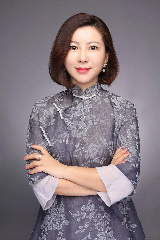 创业女神系列孙影联手中科院研发杀毒机器人灭菌率999999