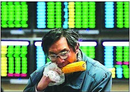 今晚多少股民又要默默的吃面了