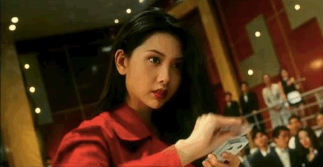 邱淑贞在赌片系列中的魅惑亮相据悉,邱淑贞曾和成龙,周润发,李连杰