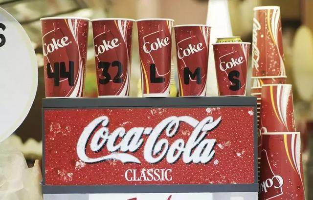 可口可乐将以51亿美元收购Costa；新个税法通过，起征点为5000元