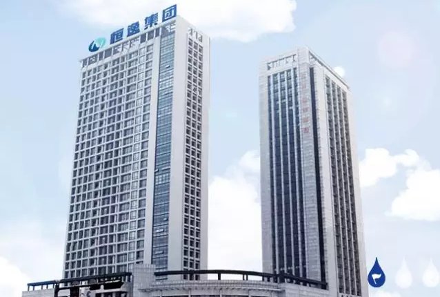 恒逸石化百万吨纤维项目首套生产线投产温和扩张获更有利话语权