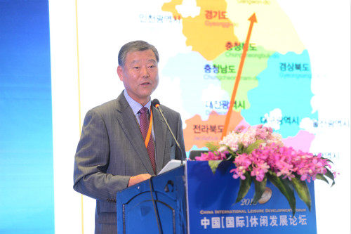 尹正秀解码韩国特色庆典秘诀民众广泛参与突出地区特质