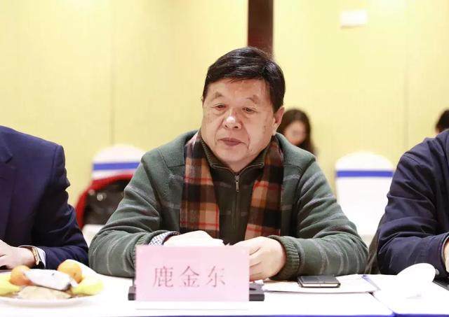 把上海的金字招牌推向全国上海在外商会座谈会在中产网举行