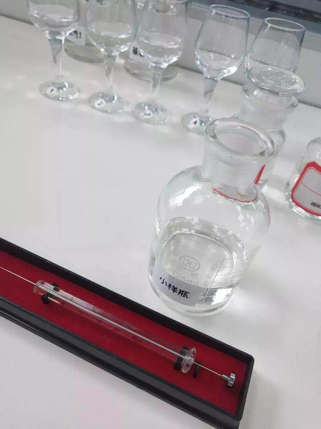72度原浆酒喝起来什么滋味？白酒调制有哪些奥秘？看完这篇全懂了