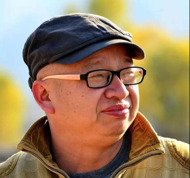 斌斌有礼杨立斌当代艺术展在峰峰张家楼美术馆开展