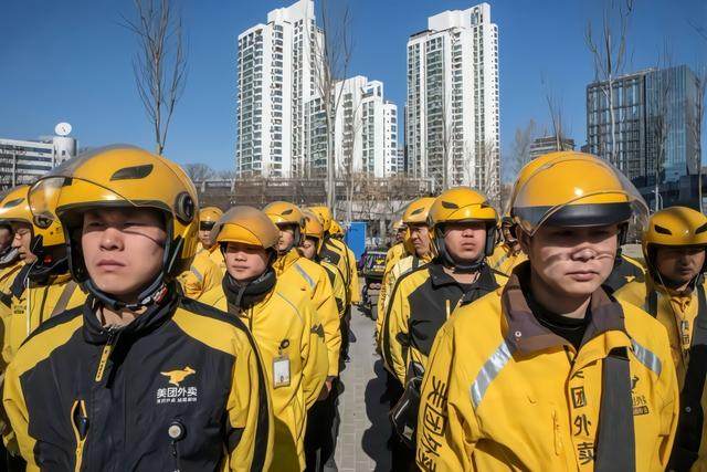 国人三季度叫了两千亿外卖，不是外卖不好了？为啥还那么火？