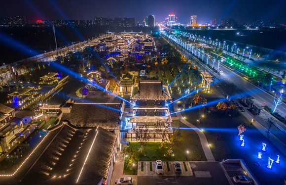 特写我们的商业会长大