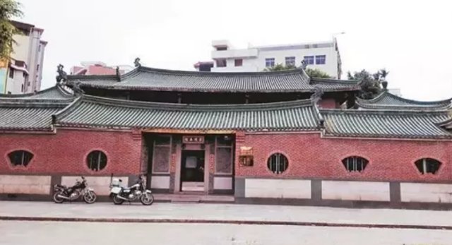 新加坡报王 19岁只身远渡南洋 喝半杯咖啡只为省下2分钱 财富号 东方财富网