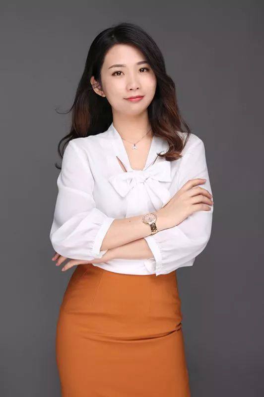 揭秘美女基金经理:漂亮还赚钱,五成是硕士,最高收益翻六倍!