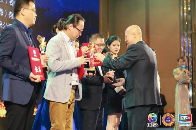 平云小匠获商显售后服务最佳口碑奖