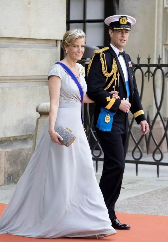 索菲英国皇室最时尚时刻的威塞克斯女伯爵