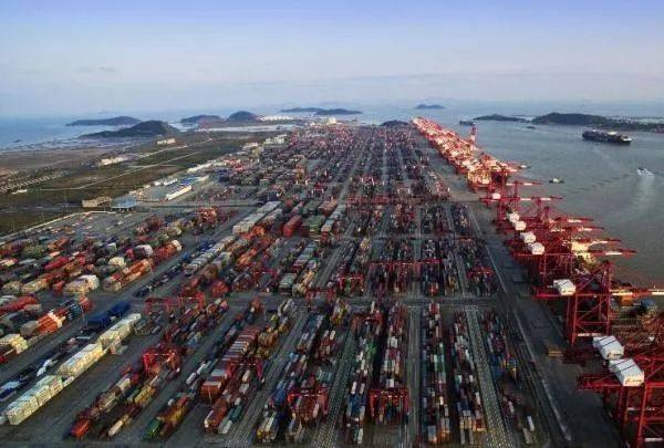 上海自由港初步方案成形港口物流仓储等板块受益