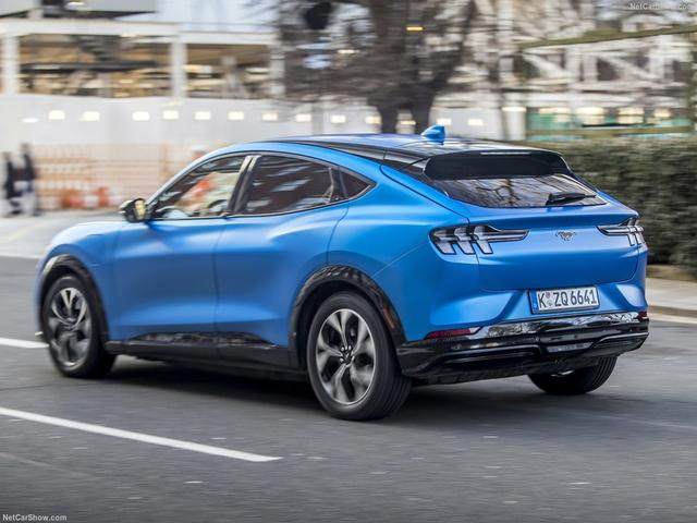 大劲撩车纯电动suv福特野马mache