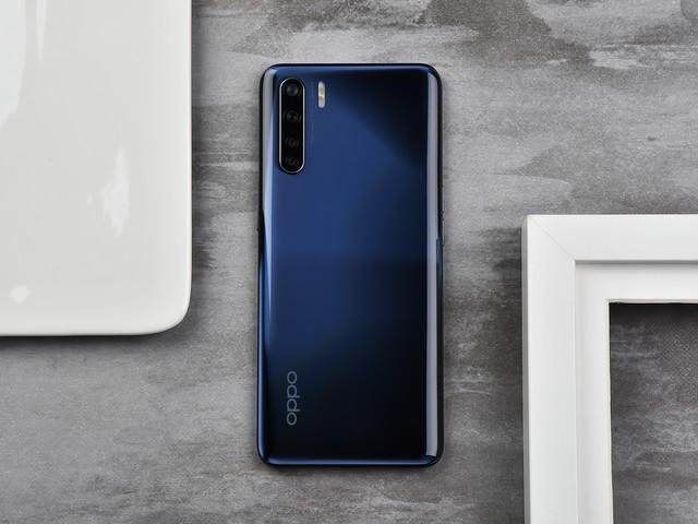 千元档位的轻盈手感 时尚拍照手机oppo a91速评