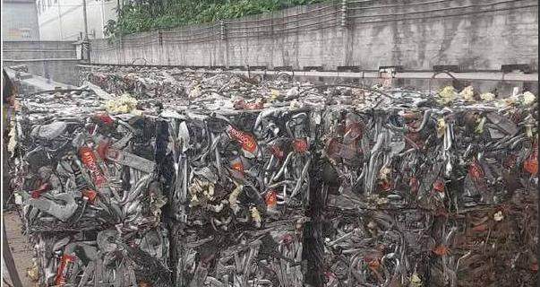 一辆旧共享单车能卖多少钱?废品站老板:5块,不