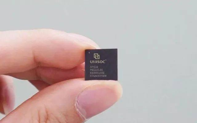 华为巴龙5000基带芯片是台积电代工的.