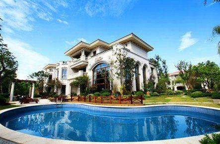 3%,而在杨惠妍接班的那一年,碧桂园年销售规模