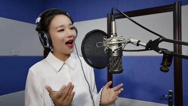音乐助力共抗疫情盖州歌手姜姗演绎原创抗疫歌曲天使之光鼓舞人心