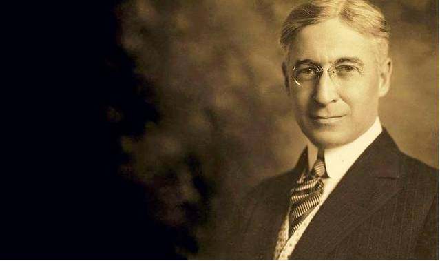 在很多人印象里,格雷厄姆大概是年代最早的一位投资家.