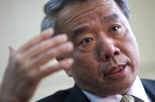 被称为"中国面王",同时也成为了世界上销量最大的方便面生产商之一