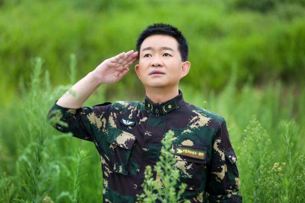 喜迎军运会丨小曾61杨柳唱响将军红年度盛典