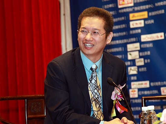 华谊嘉信掌门人辞职后面临千万罚单仍难逃被索赔命运