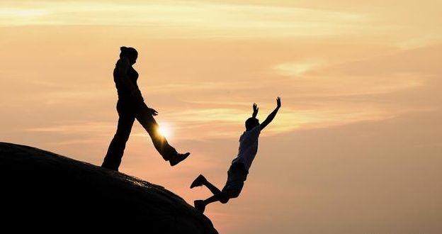 君子看人背后小人背后看人34则说到心里的话看看吧